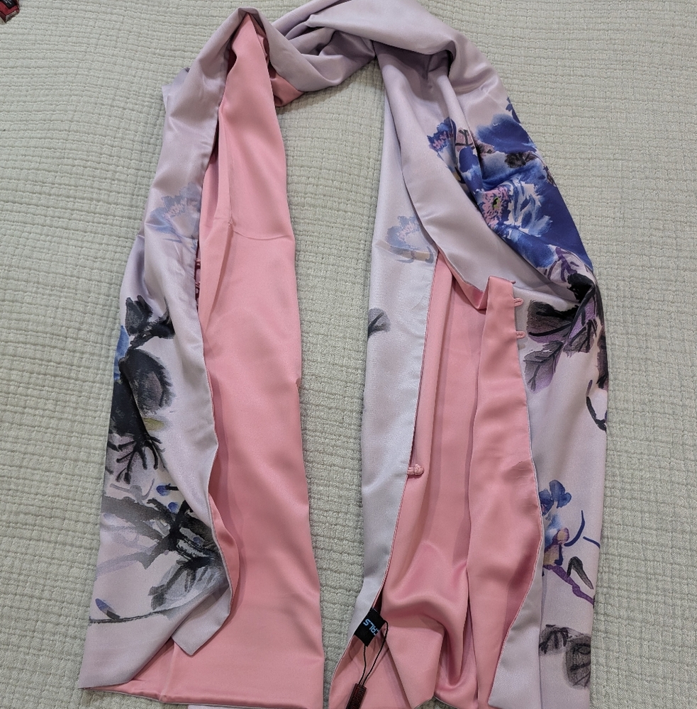 NWT 100% Mulberry Silk, Double-sided, luxurious Women Scarf Or Shawl